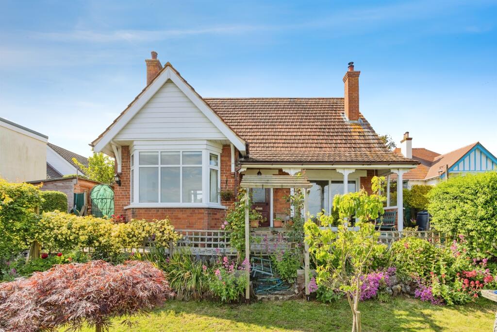 Main image of property: West Street, MINEHEAD