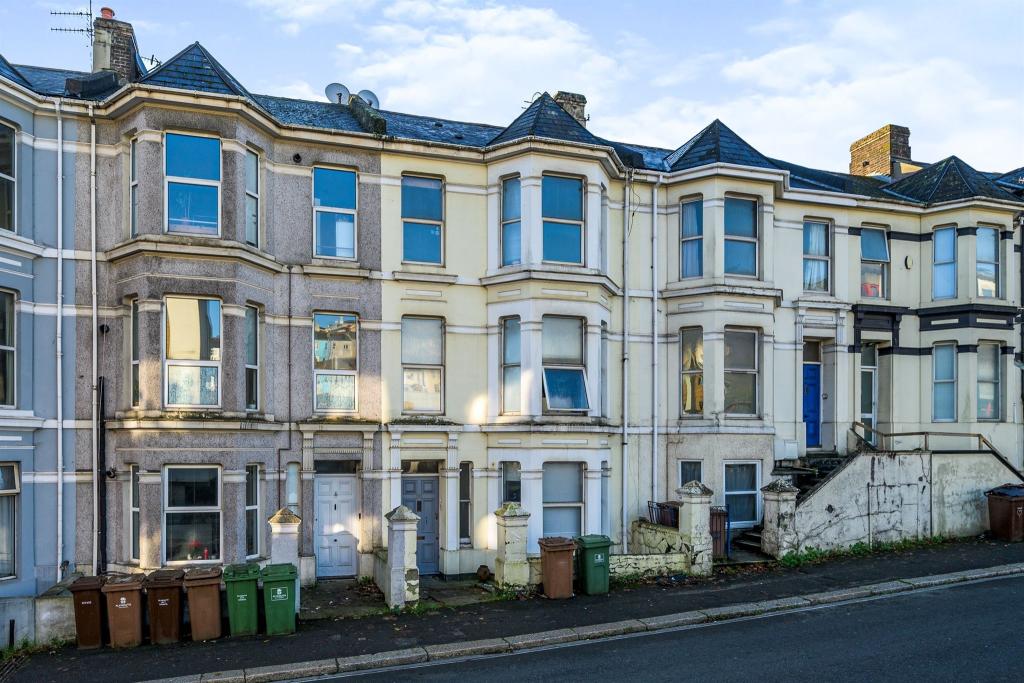 2 bedroom flat for sale in Alexandra Road, Mutley, Plymouth, PL4
