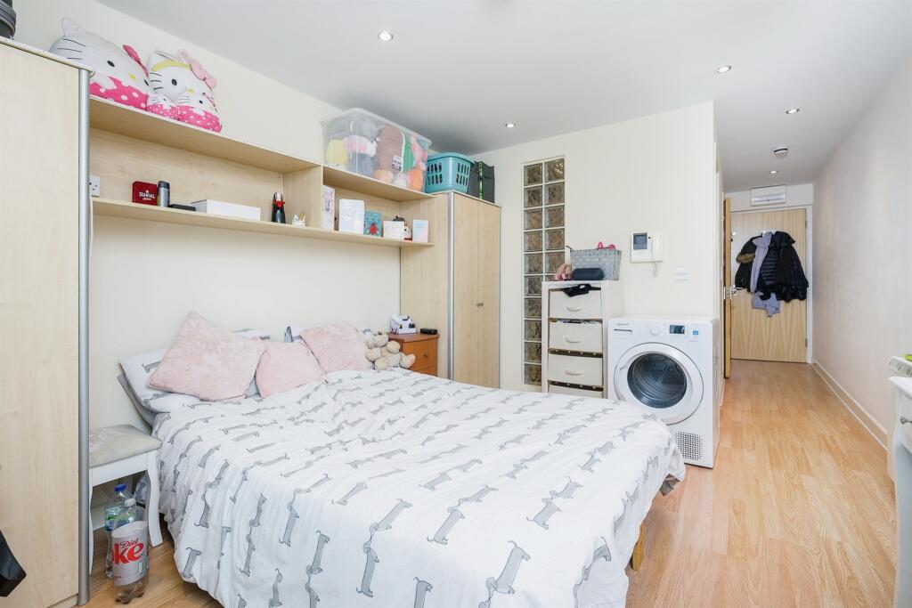 Studio flat for sale in Regent Street, City Centre, Plymouth, PL4