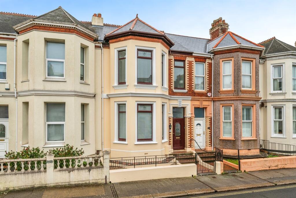 5 bedroom terraced house for sale in Mount Gould Road, Plymouth, PL4