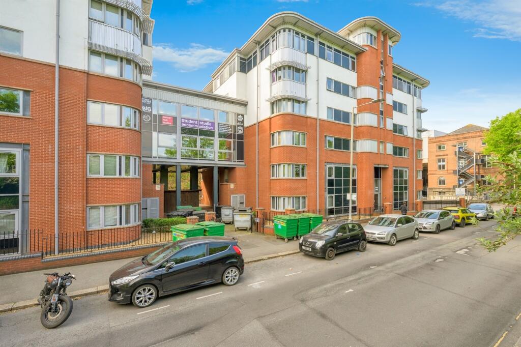 Main image of property: Central Park Towers, Central Park Avenue, Plymouth