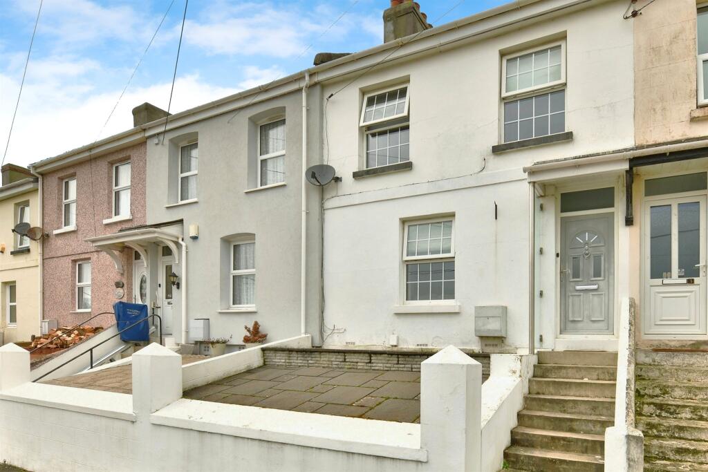 4 bedroom terraced house for sale in Thornville Terrace, Plymouth, PL9