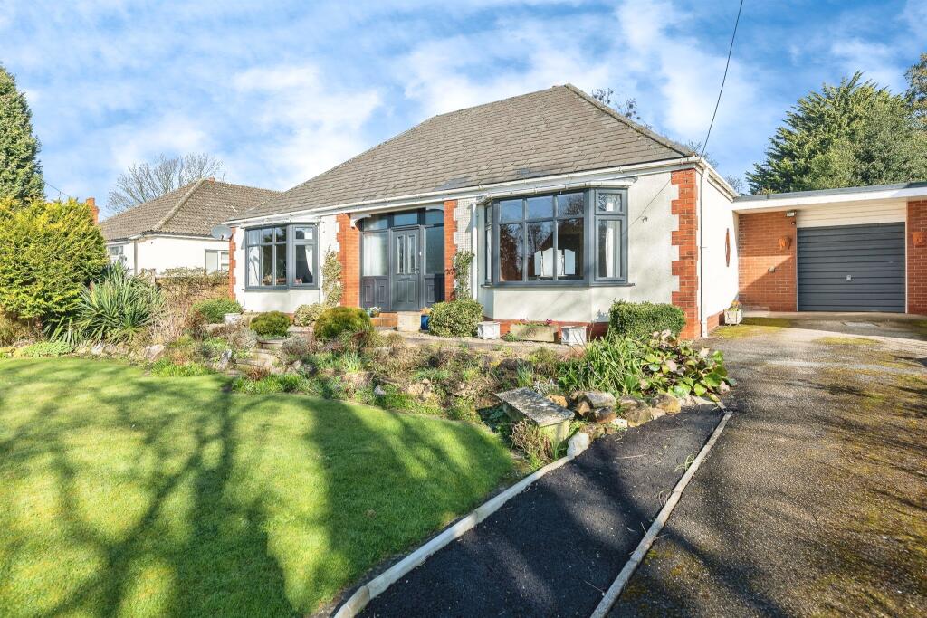 3 bedroom detached bungalow for sale in Wistow Road, Selby, YO8