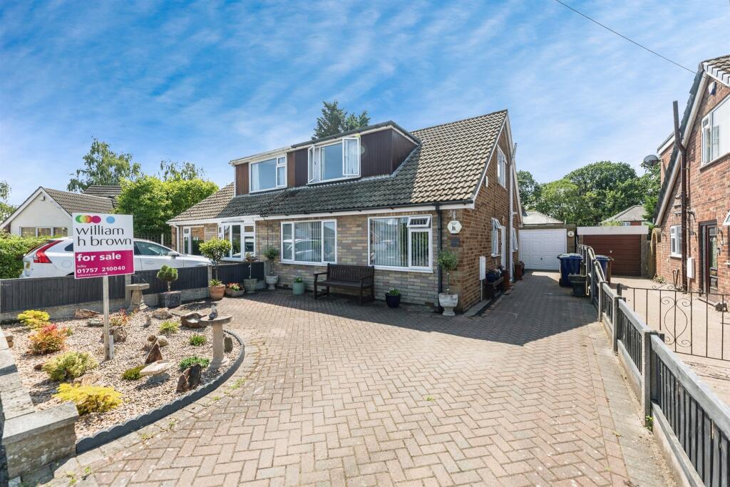 Main image of property: Broadacres, Carlton, Goole