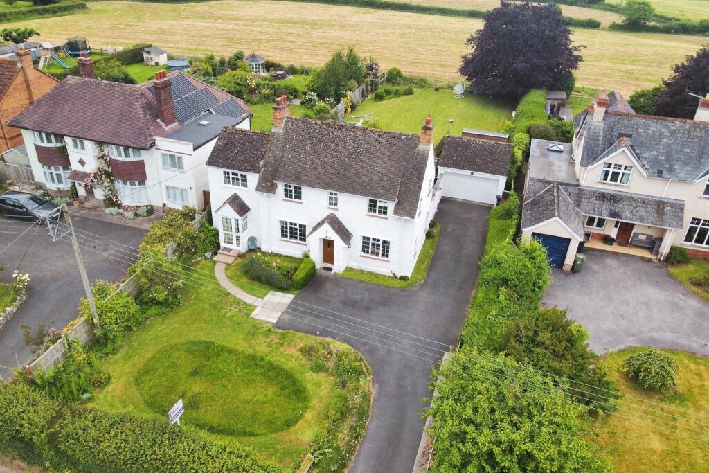 4 bedroom detached house for sale in ., Blagdon Hill, TAUNTON, TA3