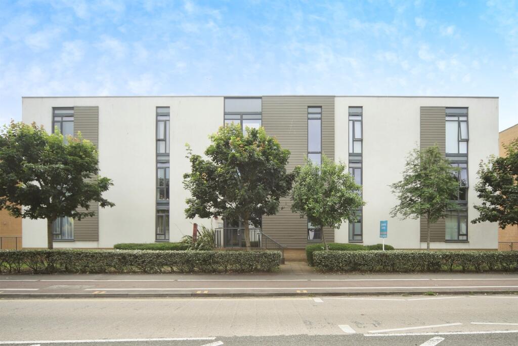 Main image of property: Firepool View, Taunton