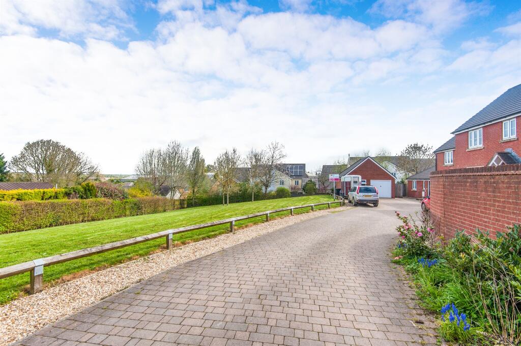 3 bedroom terraced house for sale in Cannington Road, Witheridge