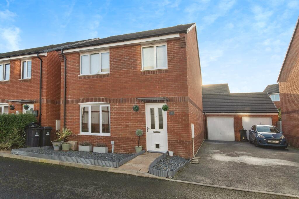 Main image of property: Lace Crescent, Tiverton