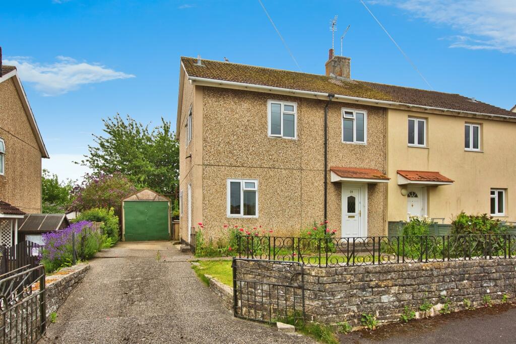 3 bedroom semidetached house for sale in Mayfield Road, Yeovil, BA21