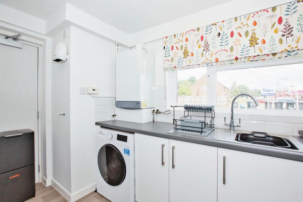 Additional property image - Taranto Hill, Ilchester, YEOVIL