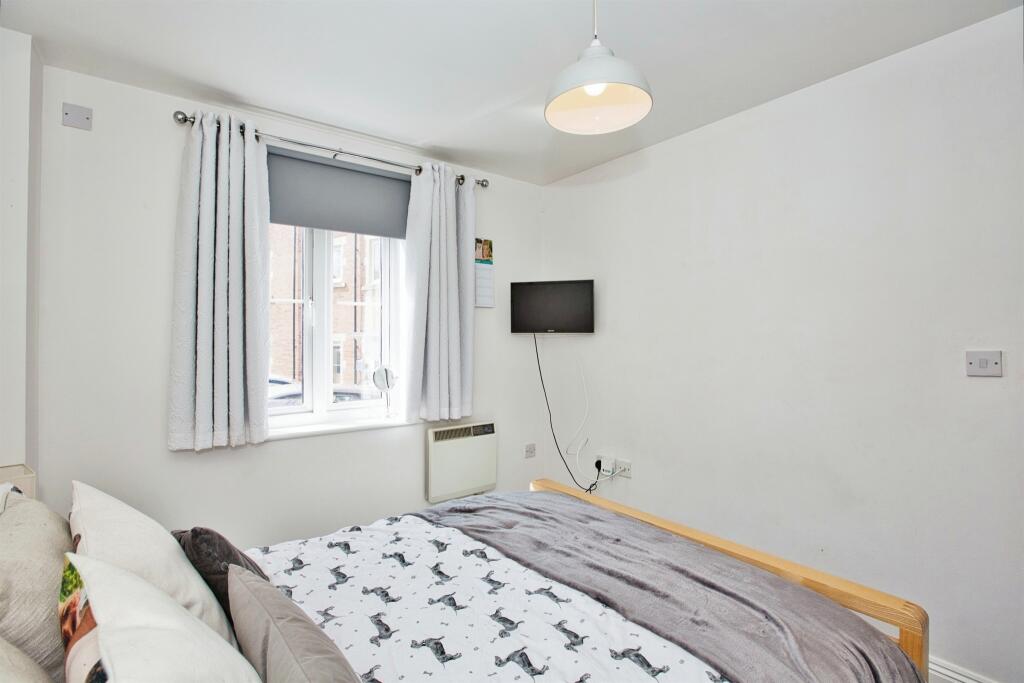 Additional property image - Monk Barton Close, Yeovil