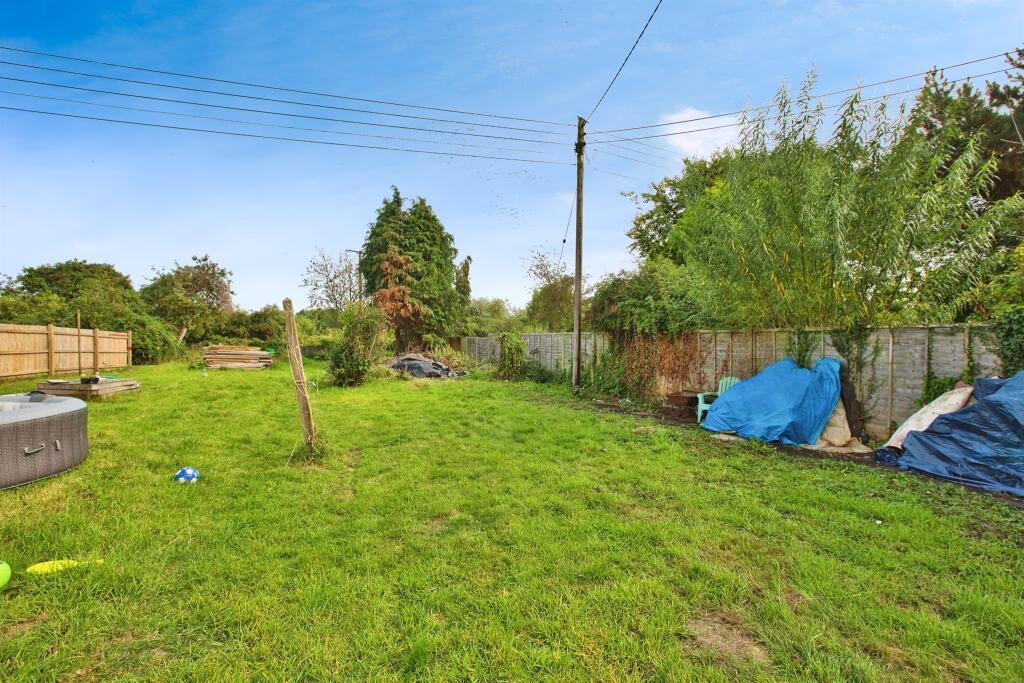 Additional property image - Montacute Road, Tintinhull, YEOVIL