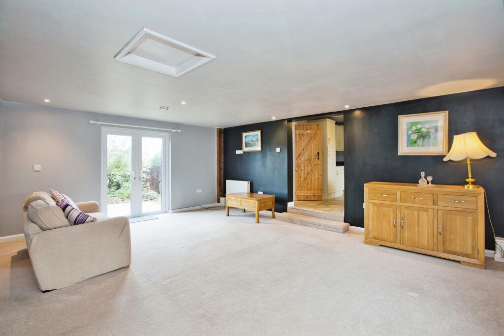 Additional property image - Cabbage Lane, Horsington, Templecombe