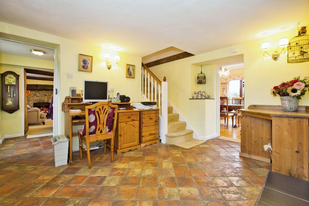 Additional property image - Cabbage Lane, Horsington, Templecombe