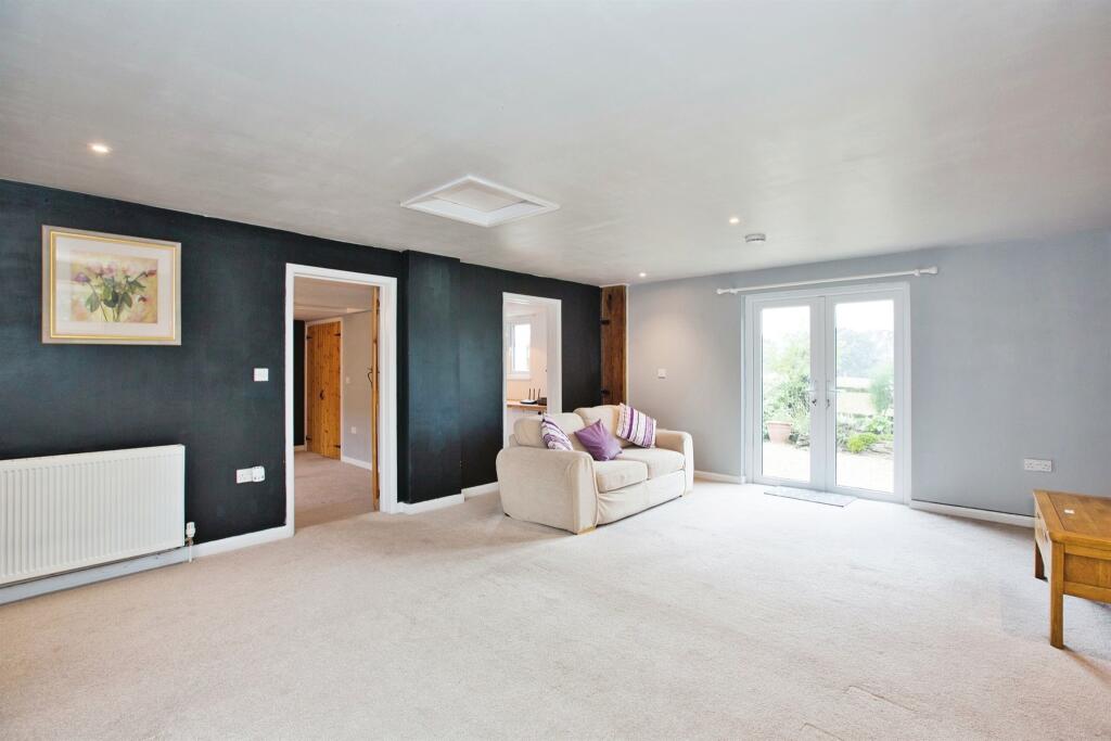 Additional property image - Cabbage Lane, Horsington, Templecombe