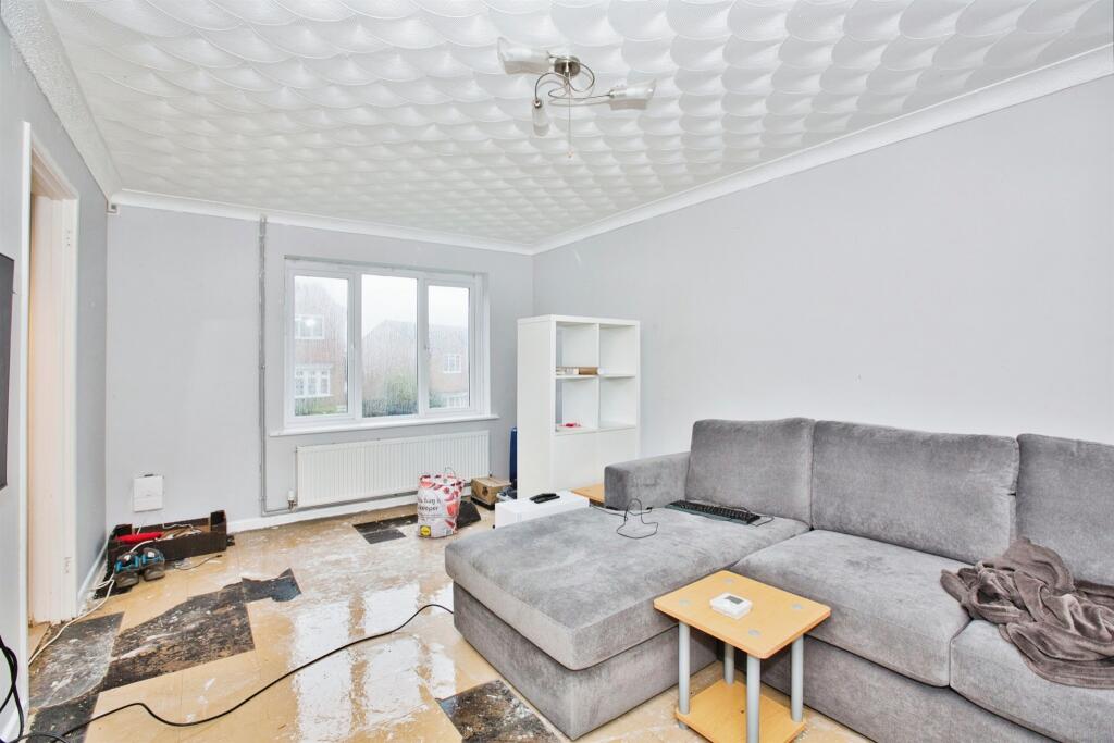 Additional property image - Plantagenet Chase, Yeovil