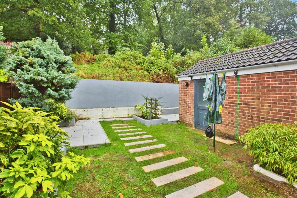 Additional property image - Plantagenet Chase, Yeovil