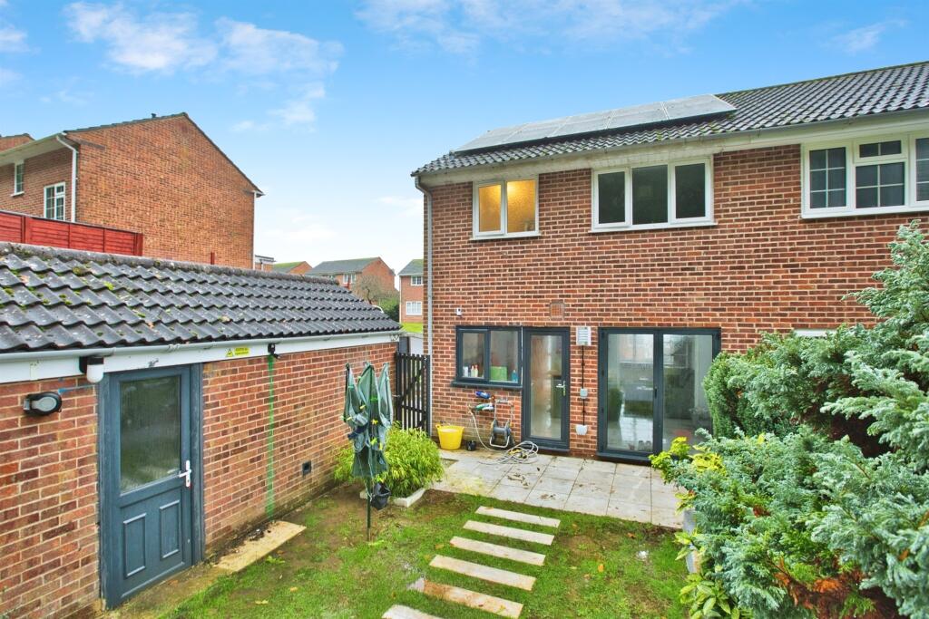 Additional property image - Plantagenet Chase, Yeovil