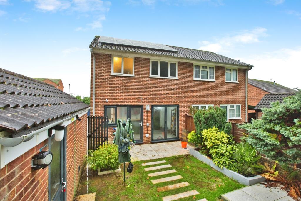 Additional property image - Plantagenet Chase, Yeovil