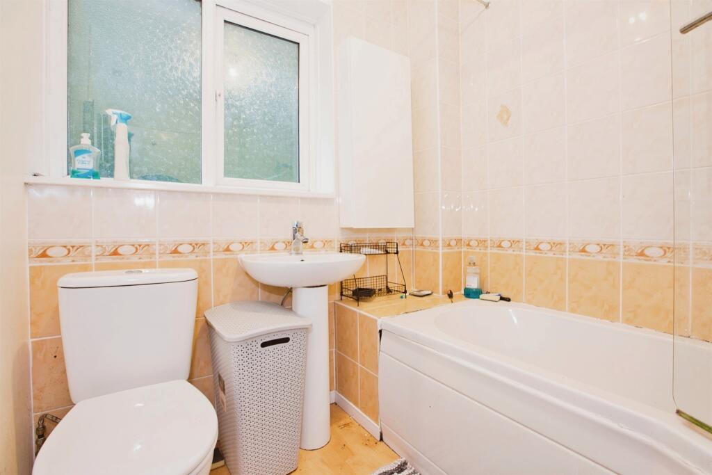 Additional property image - Plantagenet Chase, Yeovil