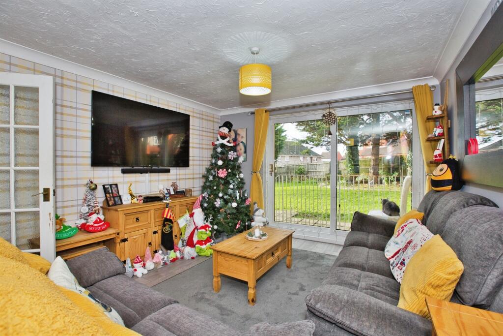 Additional property image - Illustrious Crescent, Ilchester, Yeovil