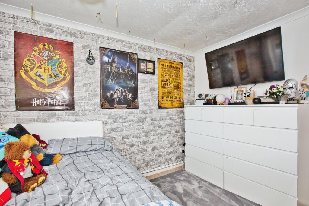 Additional property image - Illustrious Crescent, Ilchester, Yeovil
