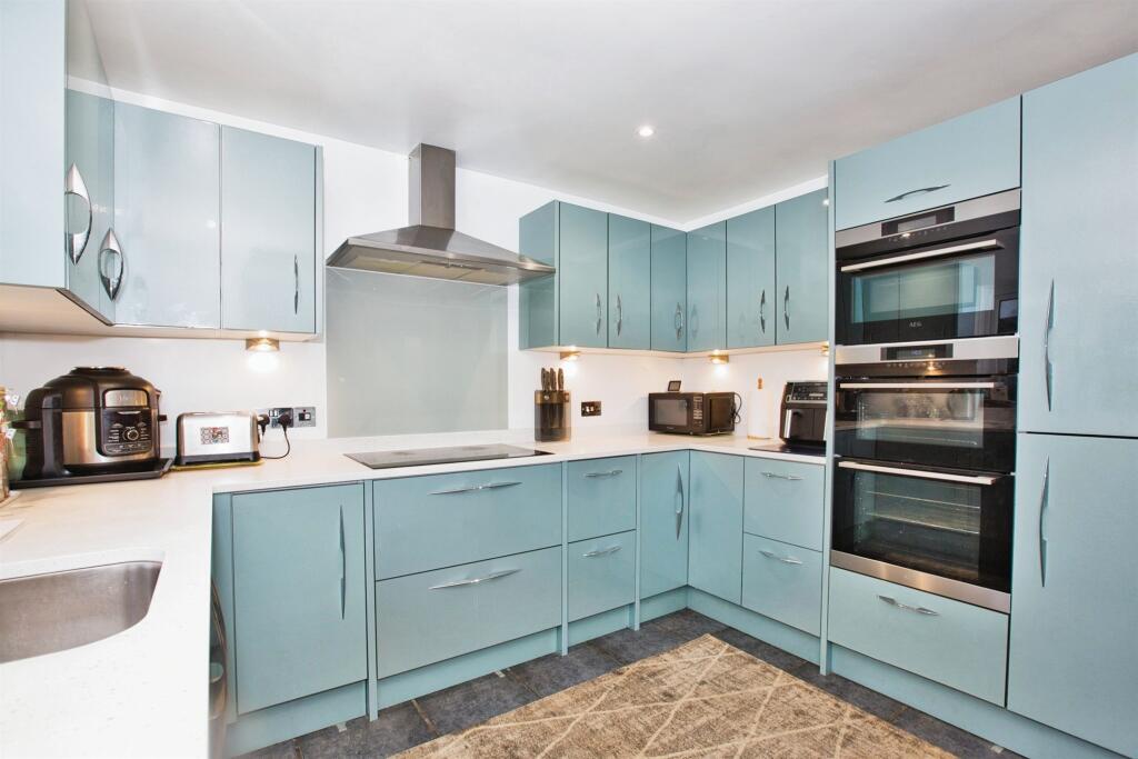 Additional property image - Great Corner, Yeovil