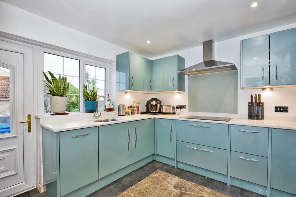 Additional property image - Great Corner, Yeovil