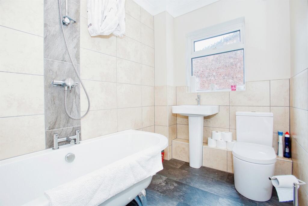 Additional property image - Preston Grove, Yeovil