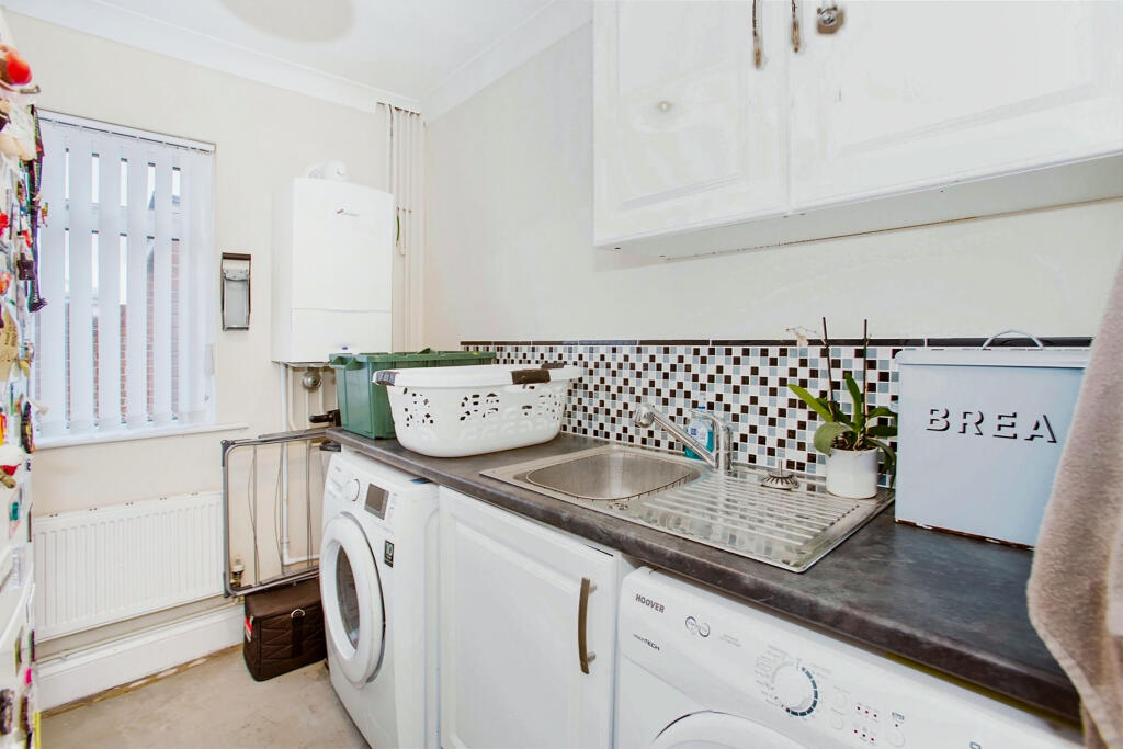 Additional property image - Preston Grove, Yeovil