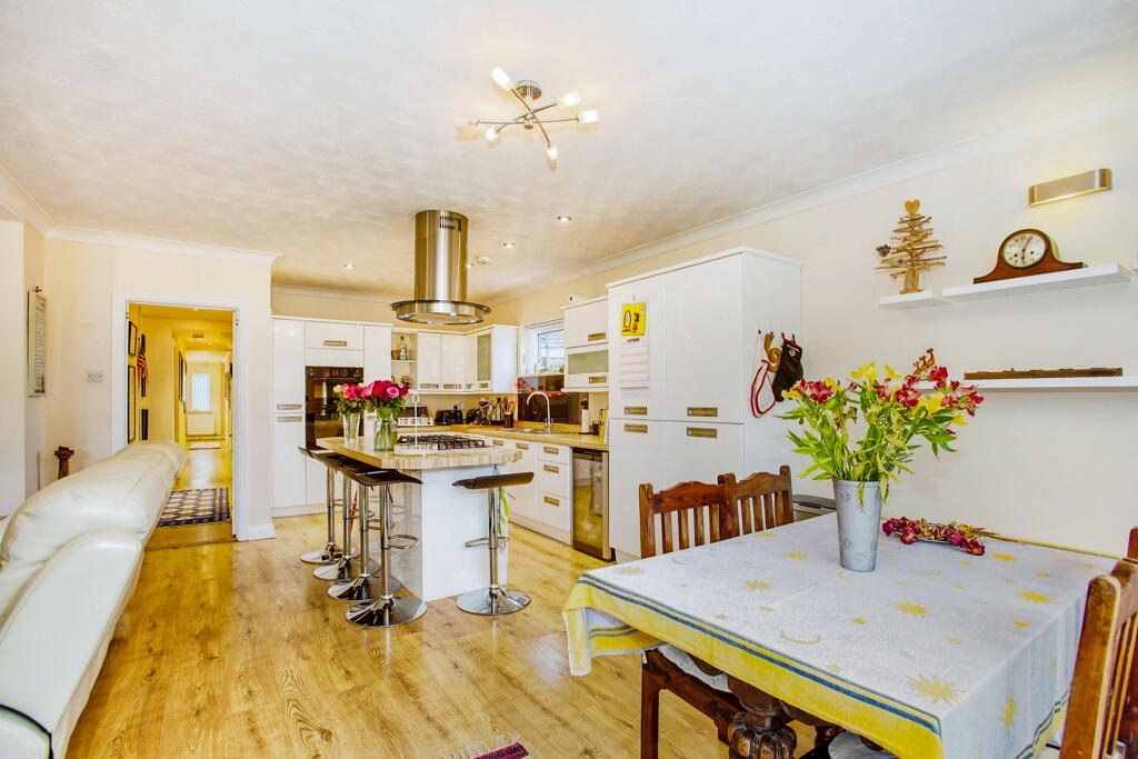 Additional property image - Preston Grove, Yeovil