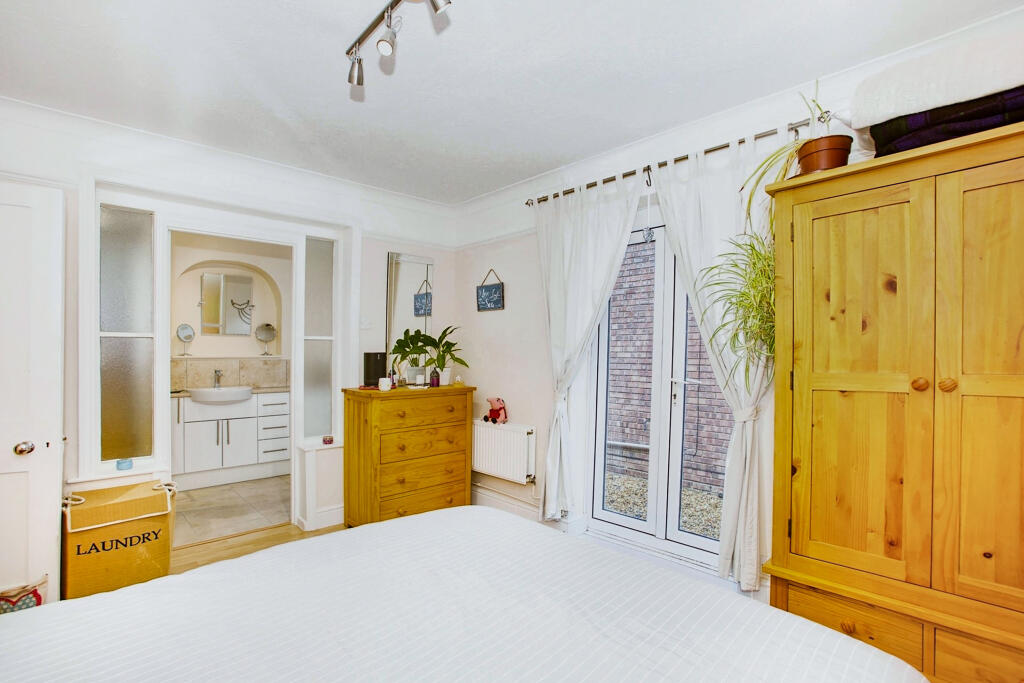 Additional property image - Preston Grove, Yeovil