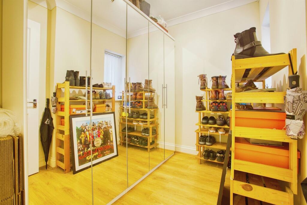 Additional property image - Preston Grove, Yeovil