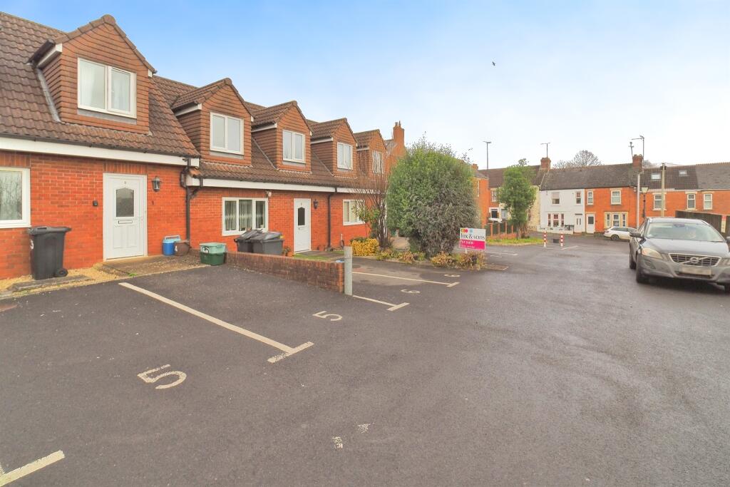 Additional property image - Victoria Road, Yeovil