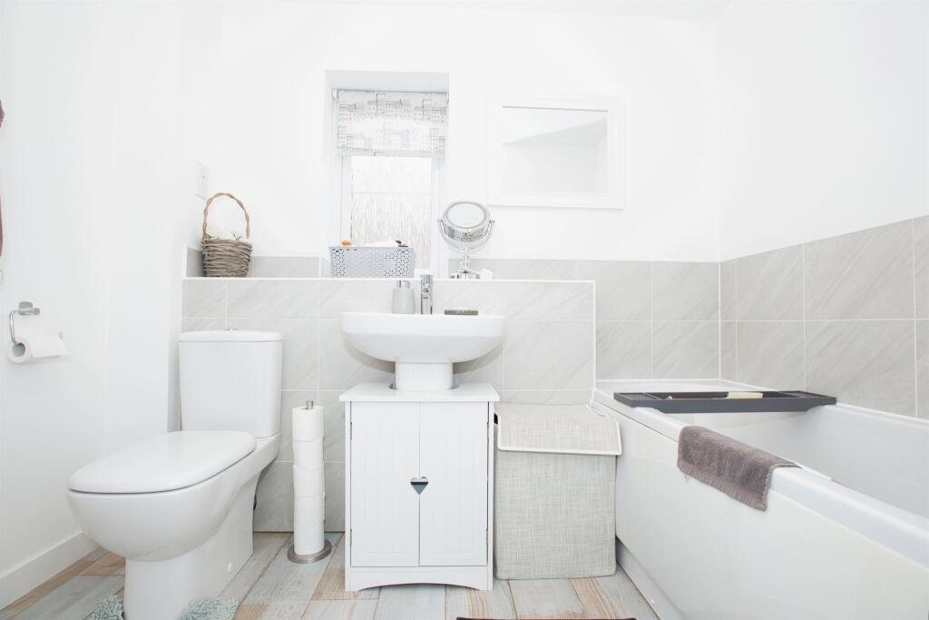 Additional property image - Great Mead, YEOVIL