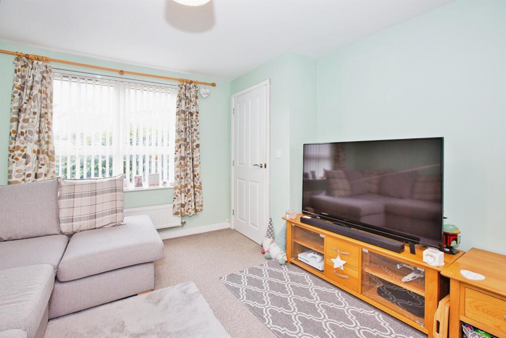 Additional property image - Great Mead, YEOVIL