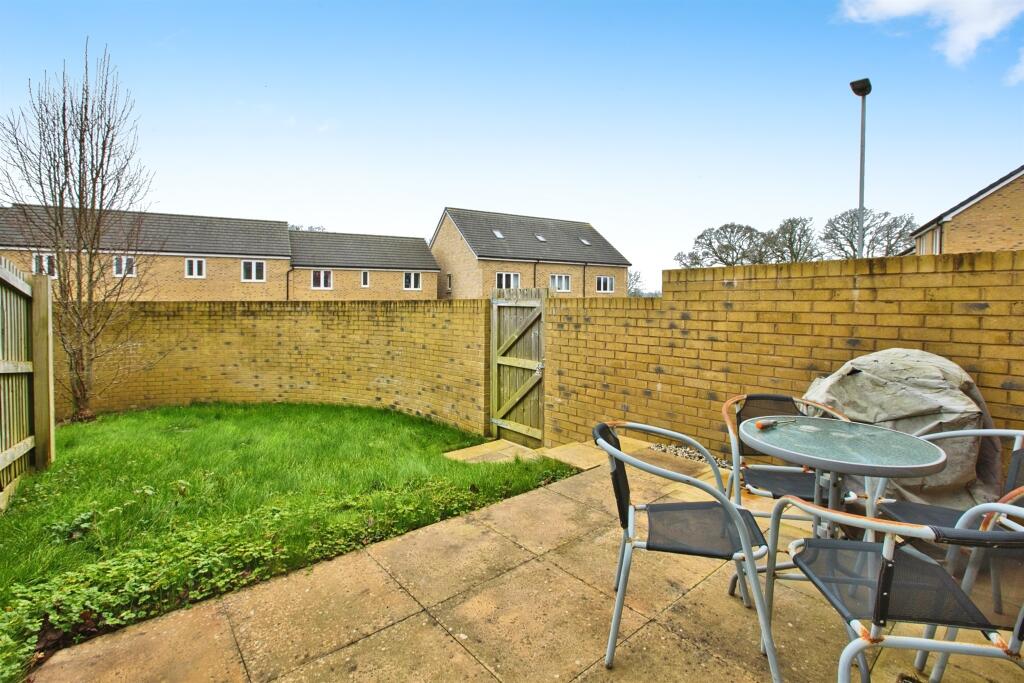 Additional property image - Lapwing Close, Houndstone, Yeovil