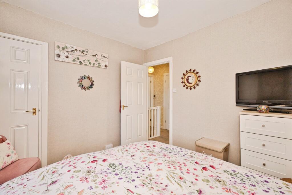 Additional image 11 of Highfield Road, YEOVIL