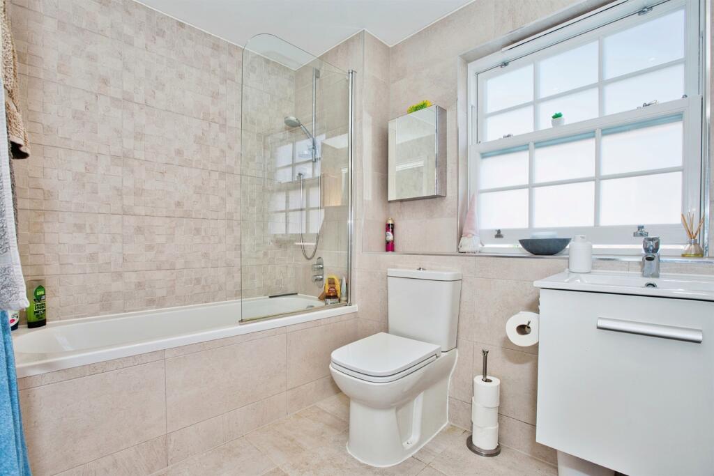 Additional property image - Newcross Crescent, Yeovil