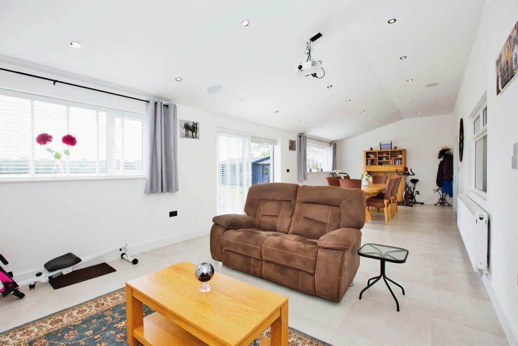 Additional property image - Chilthorne Hill, Chilthorne Domer, Yeovil