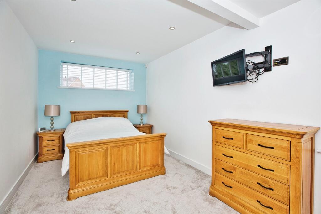 Additional property image - Chilthorne Hill, Chilthorne Domer, Yeovil