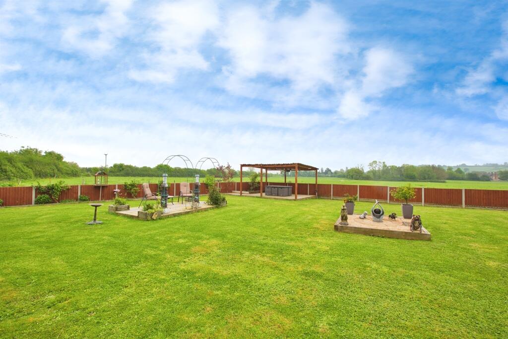 Additional property image - Chilthorne Hill, Chilthorne Domer, Yeovil