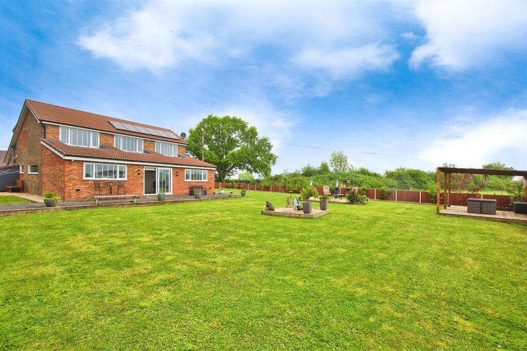 Additional property image - Chilthorne Hill, Chilthorne Domer, Yeovil