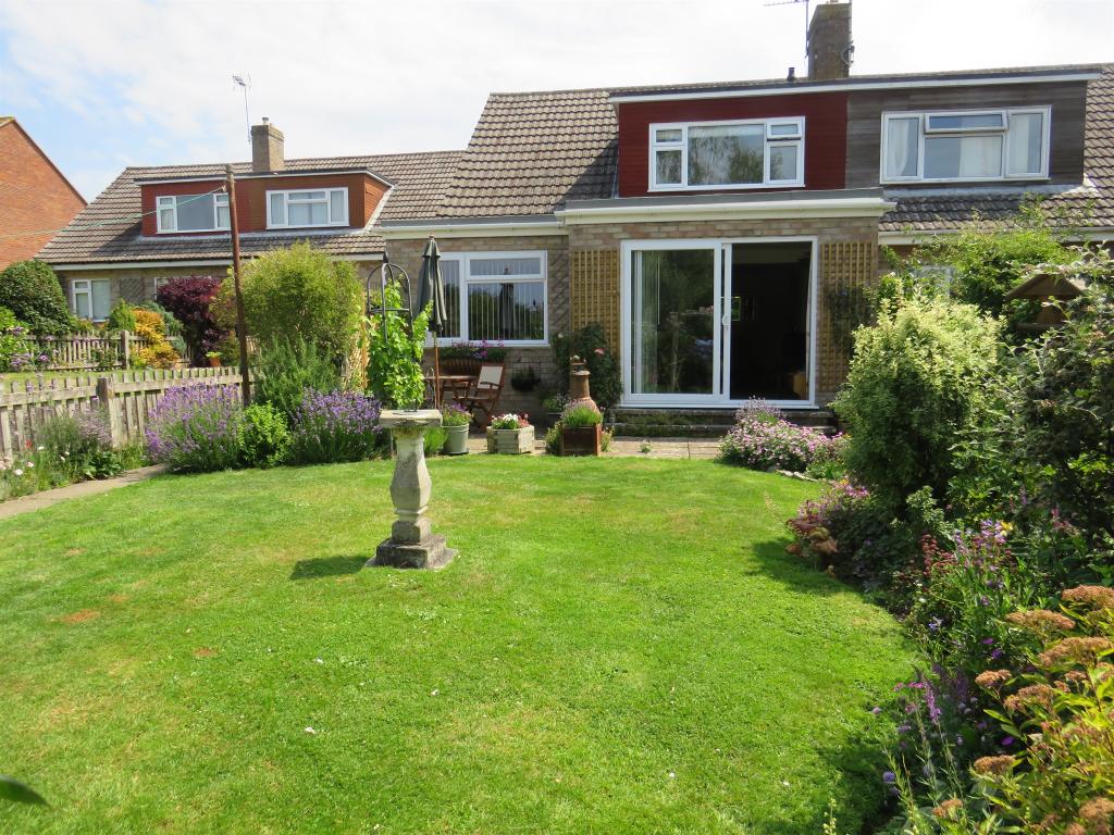 4 bedroom semidetached house for sale in Combe Park, Yeovil, BA21