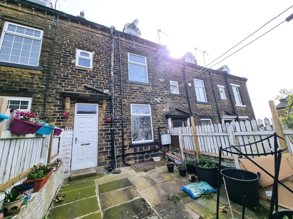 2 bedroom terraced house for sale in Dyson Street, Bradford, BD9