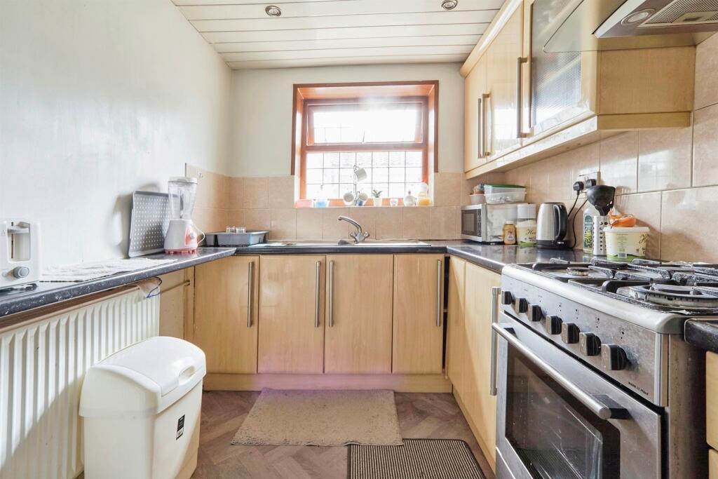 Additional property image - Silverhill Drive, Bradford