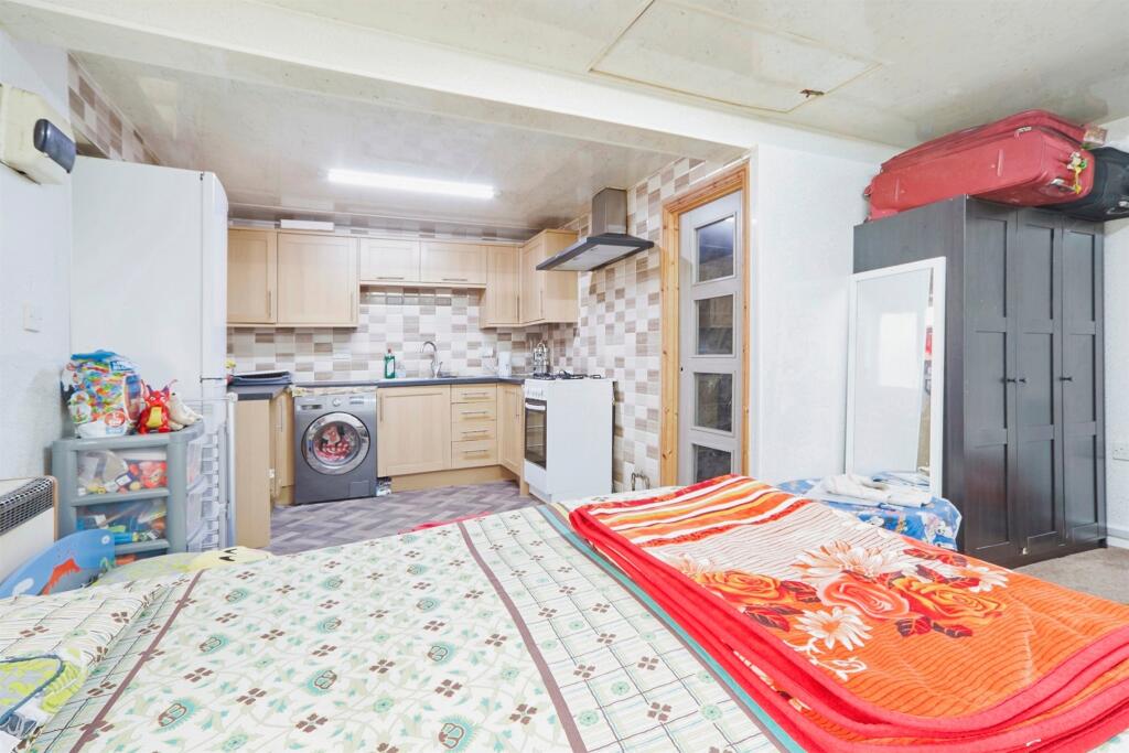 Additional property image - Silverhill Drive, Bradford