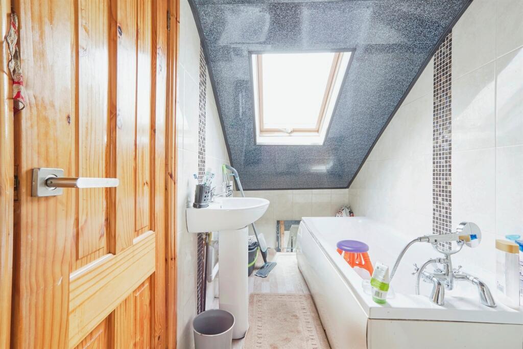 Additional property image - Silverhill Drive, Bradford