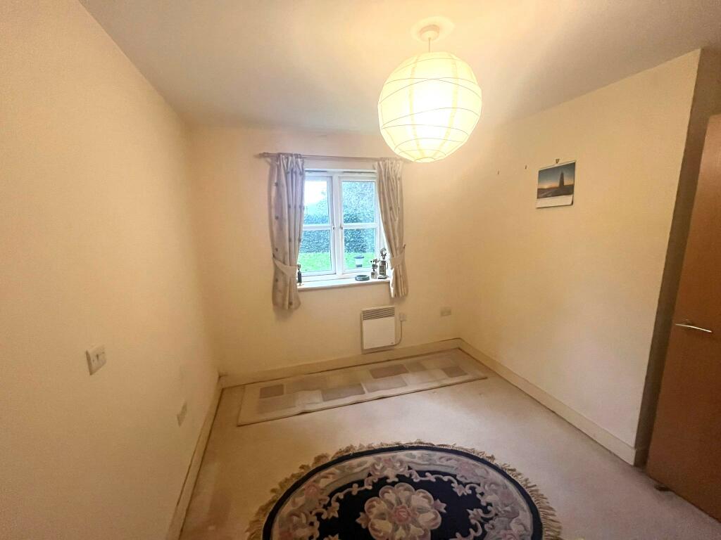 Additional property image - Harrogate Road, Bradford