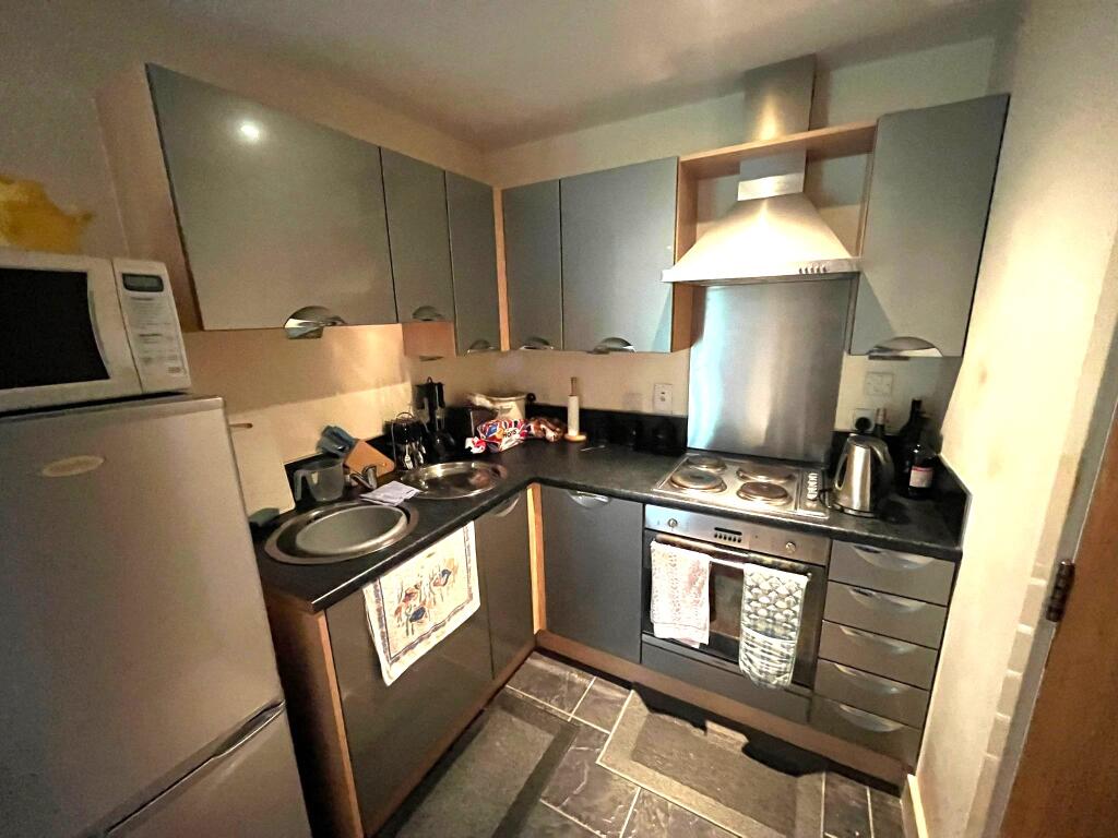Additional property image - Harrogate Road, Bradford